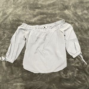 Abercrombie & Fitch peasant Off the shoulder top